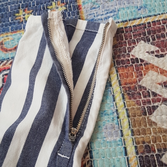 Cropped Jean's - Picture 3 of 5